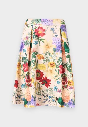 Jupe trapèze à plis avec un motif floral de grandes fleurs colorées, comprenant du rouge, jaune, violet et bleu sur un fond beige clair.