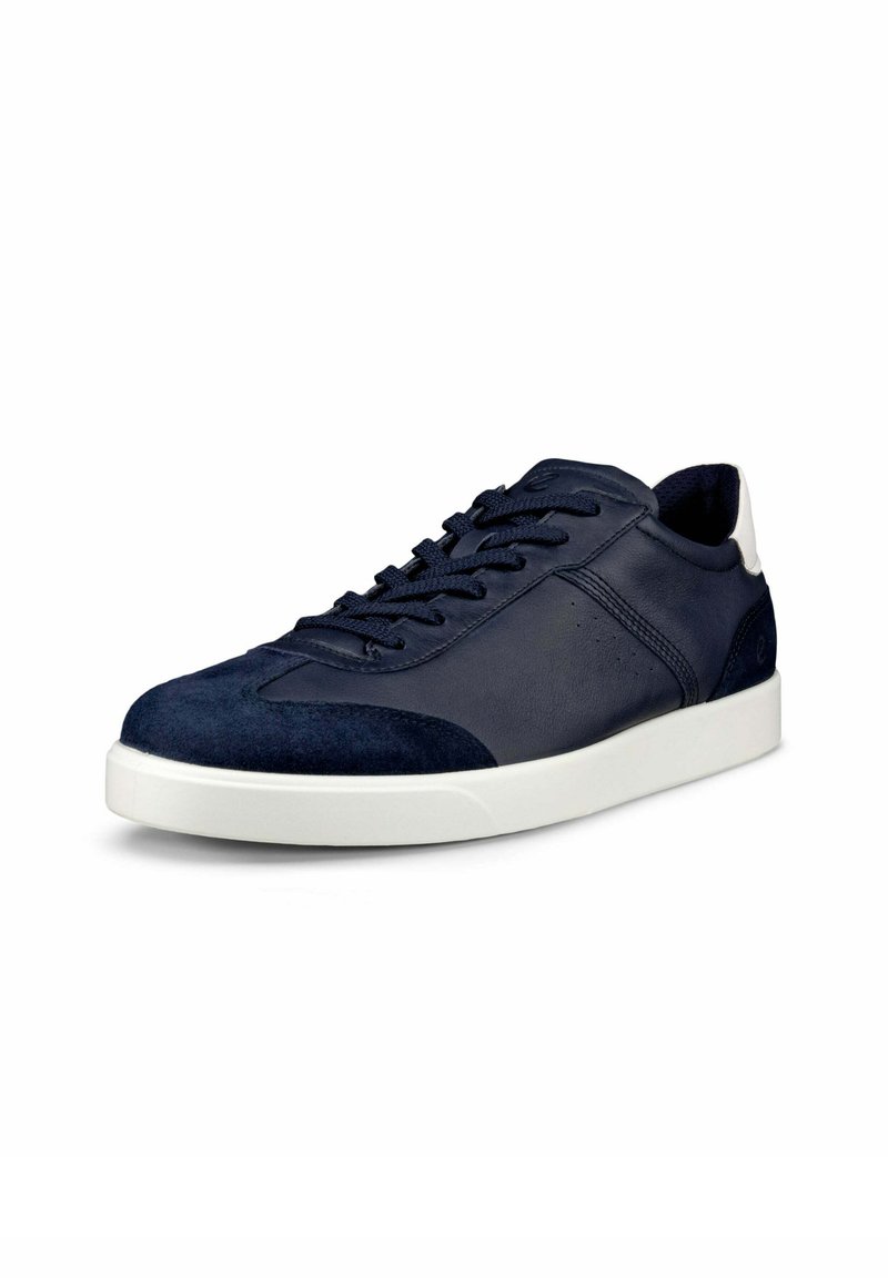 Marineblaue Leder-Sneaker mit Wildleder-Spitzenakzenten, weißer Gummisohle und passenden Schnürsenkeln. Verfügt über eine glatte Oberfläche und dezente Designelemente.