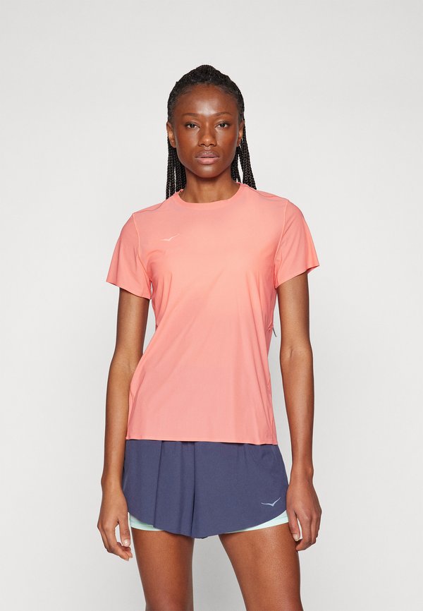 AIROLITE RUN SHORT SLEEVE - Sports T-shirt - grapefruit