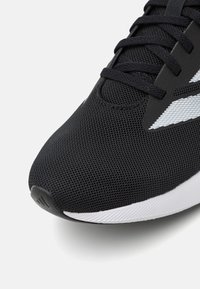 adidas Performance DURAMO RC - Hardloopschoenen voor op de weg - core black/footwear white