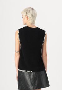 VILA VISIGGA STICH VEST - Waistcoat - black