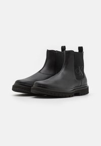 Calvin Klein Jeans LUG MID CHELSEA BOOT  - Stivaletti - black