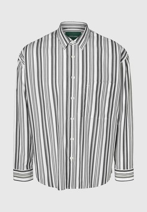 Stribet skjorte med knapper i sort og hvid, med lange ærmer, spids krave, brystlomme og kontrasterende striber på manchetterne.