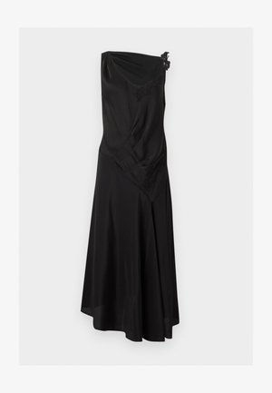 Zwarte satijnen midi-jurk met één schouder, asymmetrische zoom en kanten bloemen details op schouder en zijpaneel.