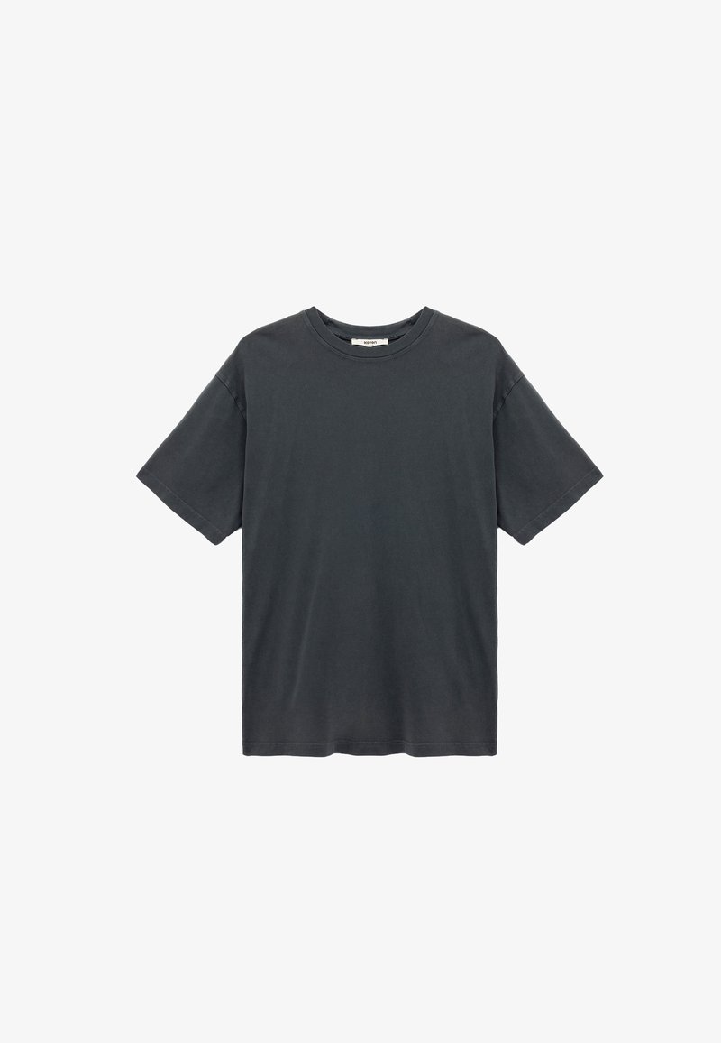 Sort bomulds t-shirt med korte ærmer, rund halsudskæring, afslappet pasform og en glat tekstur. Ingen synlige mønstre eller accenter.
