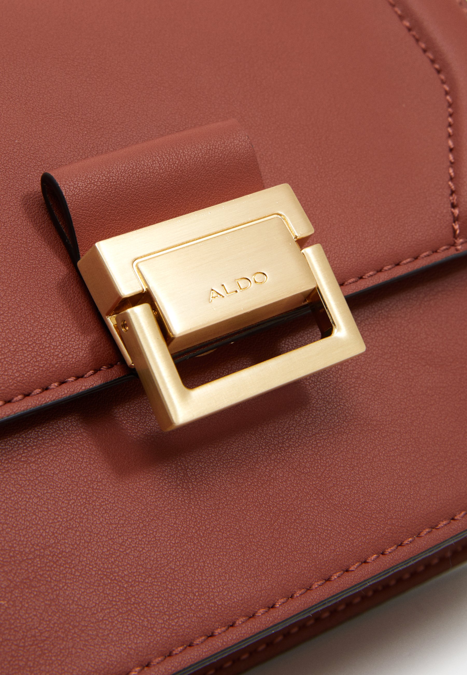 ALDO PENTZIA Axelremsväska rustdark gold coloured ALDO KORENIA Axelremsväska rustdark gold Zalando.se