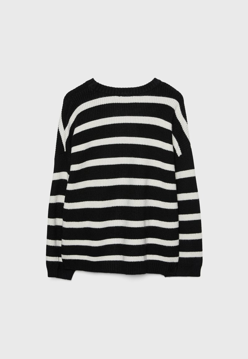 Sweter w czarno-białe paski, dzianinowy, okrągły dekolt, z długimi rękawami i luźnym fasonem, z wyraźnymi, równymi paskami.