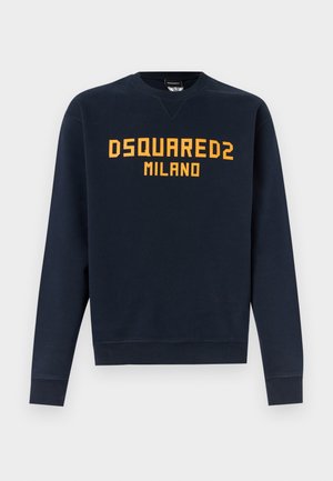 Felpa blu navy con maniche lunghe e scritta arancione "DSQUARED2 MILANO" sul petto.