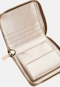 Guess LAUREL SAFFIAN-OPTIK - Wallet - beige