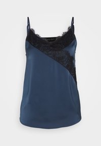 Caraco en satin bleu avec bordure en dentelle noire sur l'encolure et détail en dentelle diagonale, avec fines bretelles ajustables.