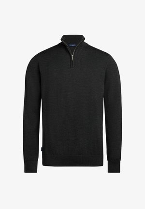 Pull-over en tricot noir à manches longues avec col à fermeture éclair quart, poignets côtelés et étiquette de marque au niveau du col et de la couture latérale.