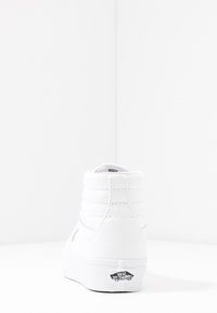 Vans UA SK8-HI PLATFORM 2.0 - Zapatillas altas - true white