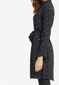 khujo Vardagsklänning - black