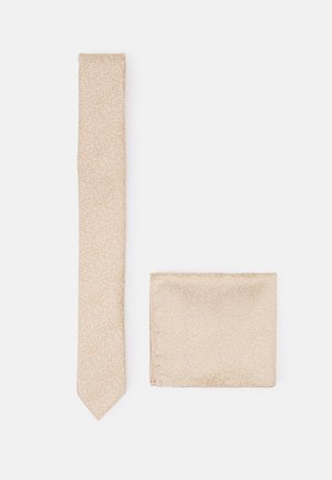 SET - Slips - sand