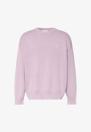Jersey de color púrpura claro hecho de material de punto acanalado, con cuello redondo, hombros caídos y un pequeño logo bordado en el pecho.