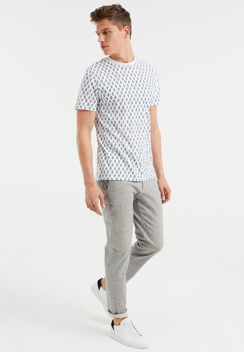 Herren Chinos | WE Fashion SLIM FIT Chino grey/hellgrau - LZ62434 Herren Chinos | WE Fashion SLIM FIT Chino grey/hellgrau - LZ62434