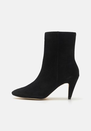 Enkellaarsjes met hoge hak - black