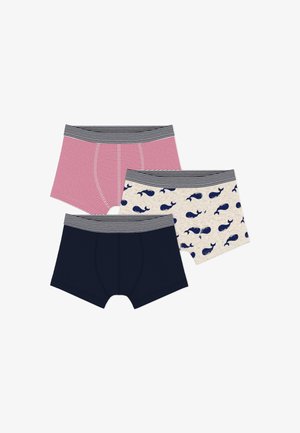 Trijų porų berniukų bokserinės trumpikės: vienos raudonos dryžuotos, vienos tamsiai mėlynos vientisos ir vienos kreminės su tamsiai mėlyna banginių raštu. Pilkai dryžuotos elastinės juostos juosmenyje.