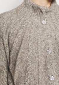 Bruuns Bazaar Chaqueta de punto - mottled grey