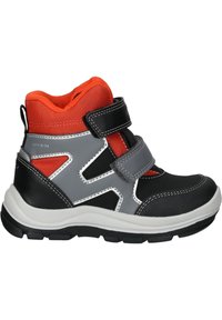 Zwarte en grijze hoge schoenen met oranje accenten, met een mesh bovenwerk, twee klittenbandsluitingen en een gestructureerde rubberen zool voor grip.