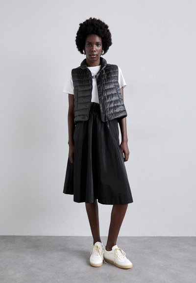 ASPESI GILET WENDY - Strukirani kaput - nero