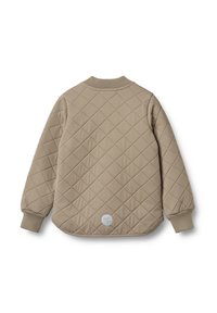 Beige kviltad jacka med diamantmönster, ribbad krage och ärmmuddar, rundad fåll och en cirkulär logotypbadge i nederkant.