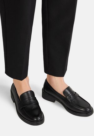 Jalga libistatavad jalanõud - black