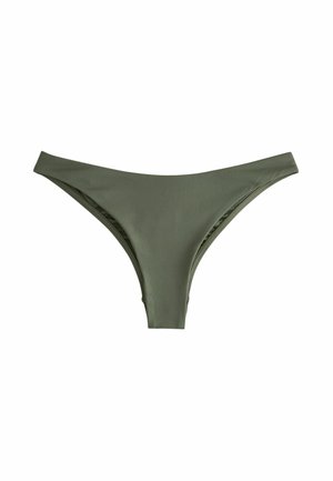 Slip bikini verde oliva con taglio a vita bassa e design minimalista, posato piatto su sfondo bianco.
