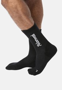 NNormal UNISEX - Calcetines de deporte - schwarz