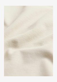 Sélectionné, black taupe warm stone white