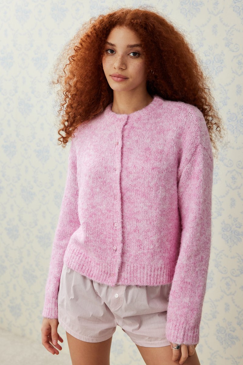 BDG Urban Outfitters FLUFFY CARDI - Casaco de malha - pink