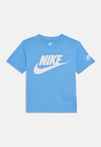 Neizvēlēts, university blue