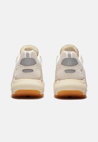 Timberland LOW SNEAKER - Sneakers basse - natural