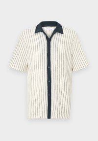 Δεν επιλέχθηκε, skywriting