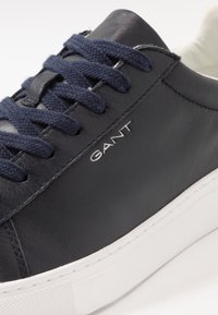 GANT MC JULIEN - Sneaker low - marine