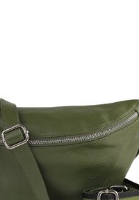 DrachenLeder TOSCANTO - Schoudertas - grün