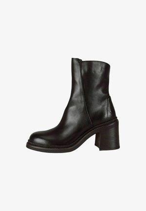 Felmini, Členkové čižmy na platforme - black
