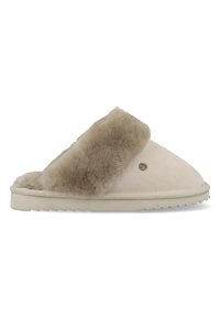 Beige slipper gemaakt van suede met een zachte bontkraag, voorzien van een textuur rubberen zool en een ronde neus. Eenvoudig ontwerp met minimale accenten.