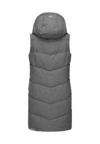 Siva brezrokavka iz puhastega materiala z kapuco, z vzorcem šivov v obliki chevronskih črt in majhnim logotipom na zgornjem delu hrbta. Gladek, teksturiran material.