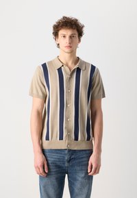 Thumbnail Image 4