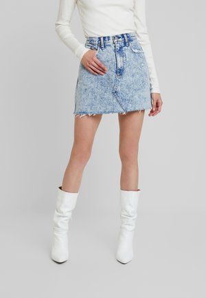 Gonna a campana - light-blue denim