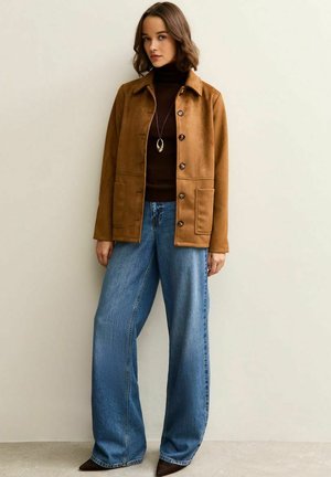 BUTTON FRONT  - Abrigo corto - tan