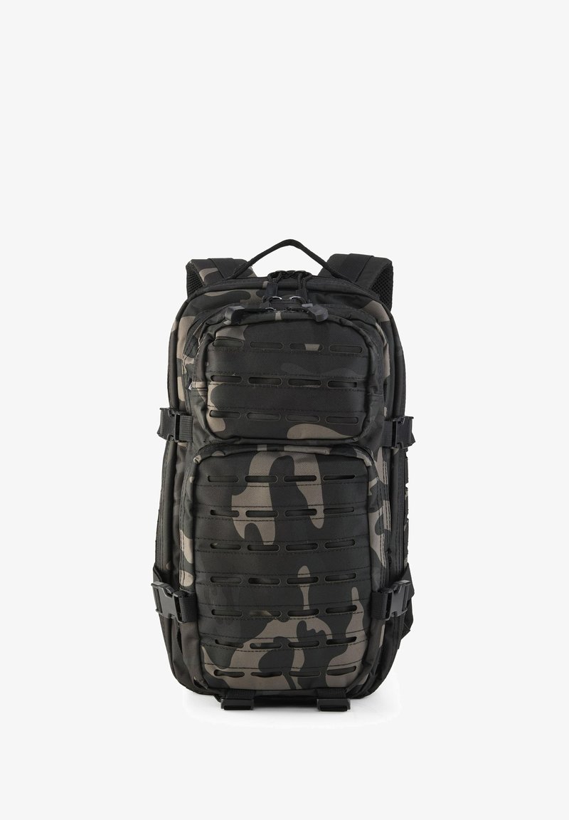 Sac à dos tactique camouflage noir et gris avec compartiments découpés au laser à l'avant, sangles de compression latérales et bretelles rembourrées.
