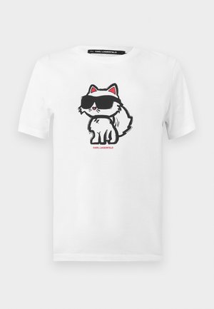 Wit T-shirt met een cartoon van een witte kat die zwarte zonnebrillen draagt, gedrukt op het midden vooraan, met kleine rode tekst "Karl Lagerfeld" onder de kat.