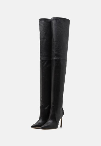 Stuart Weitzman Škornji z visoko peto - black