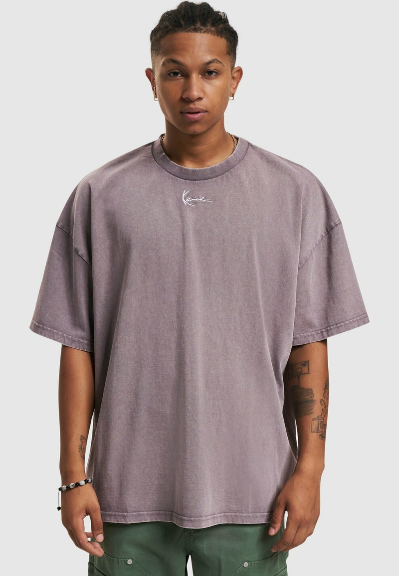 Karl Kani - SMALL SIGNATURE HEAVY WASHED BOXY TEE - T-shirts basic - grey, Forstør