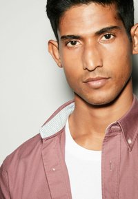 Next LONG SLEEVE OXFORD REGULAR FIT - Hemd - purple