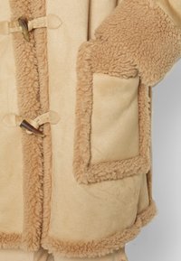 MOSCHINO JEANS Vinterkappa /-rock - beige