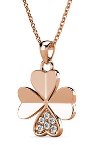 Roségouden ketting met een klavertakje dat vier hartvormige bladeren en een enkele hartdetail heeft, versierd met ronde heldere stenen.