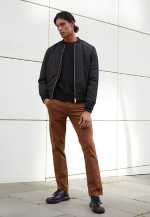 SMART FLEX ALPHA - Chino - emperador